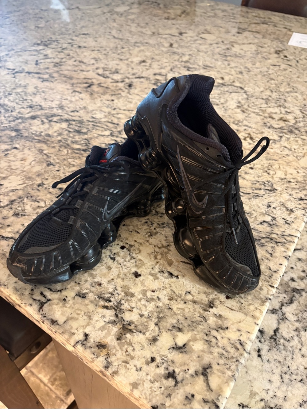 Nike Men's All-Black Shox-TL